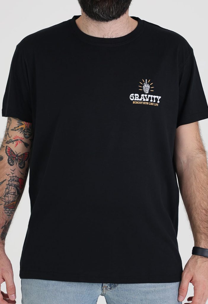 Remera Gravity – Nobody Hits Like Life