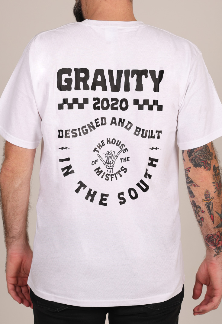Remera Gravity – Designed and Built in The South